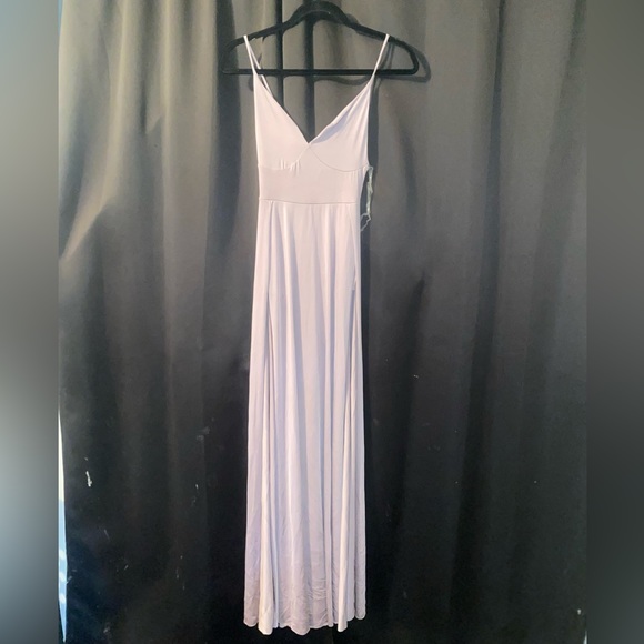 V strip open legged dress - Picture 1 of 3